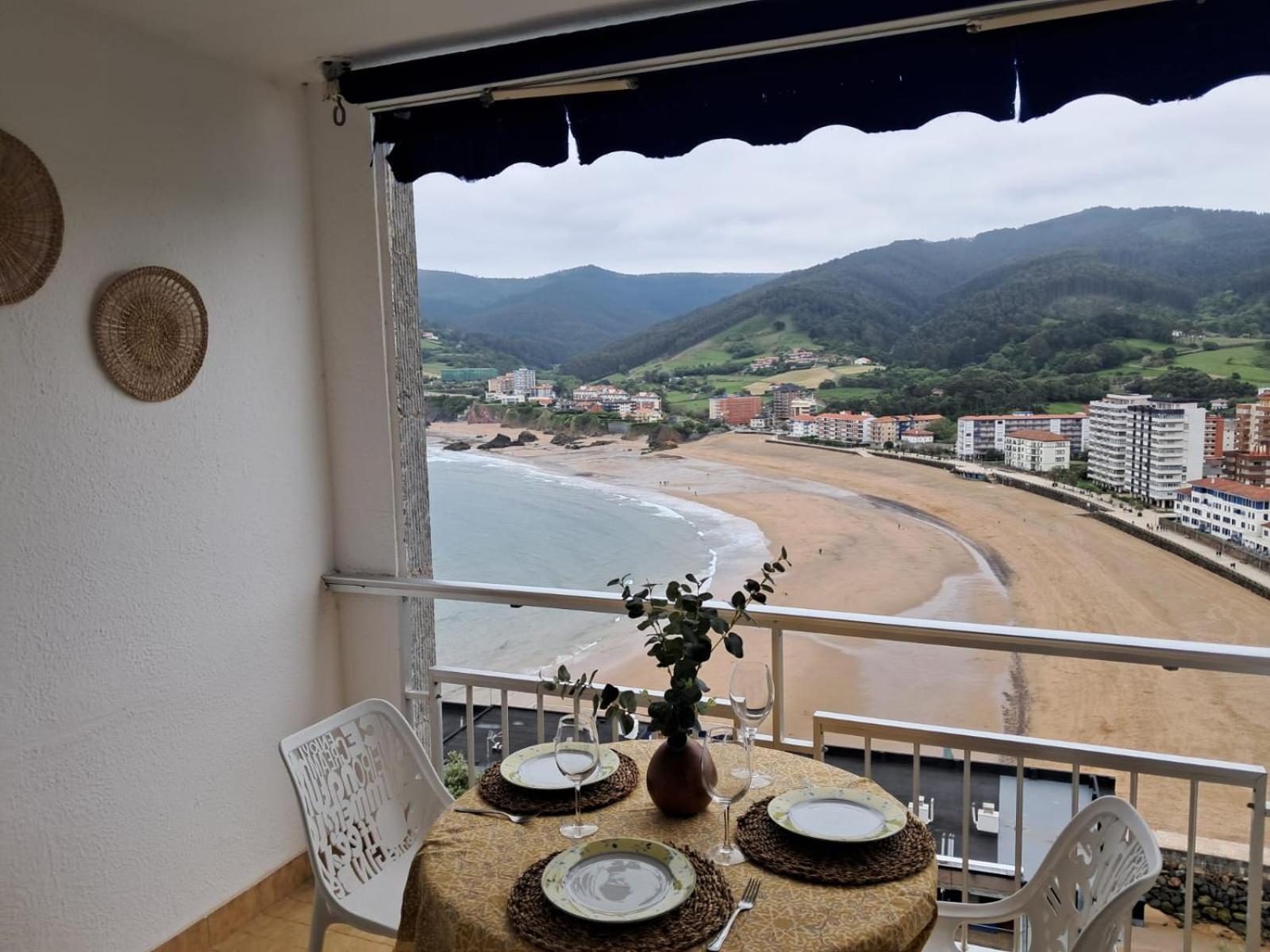 El Balcon De Bakio Apartment ภายนอก รูปภาพ